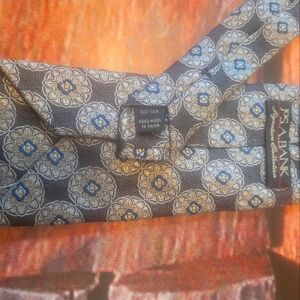 Mens grey pattern neck tie